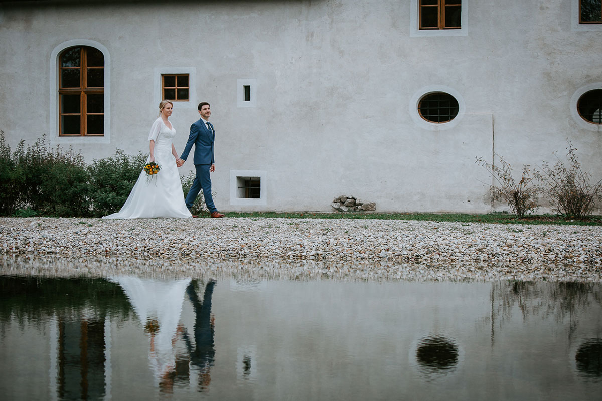 Simone und Markus fotografiert im Schloss Traun vom Botagraph