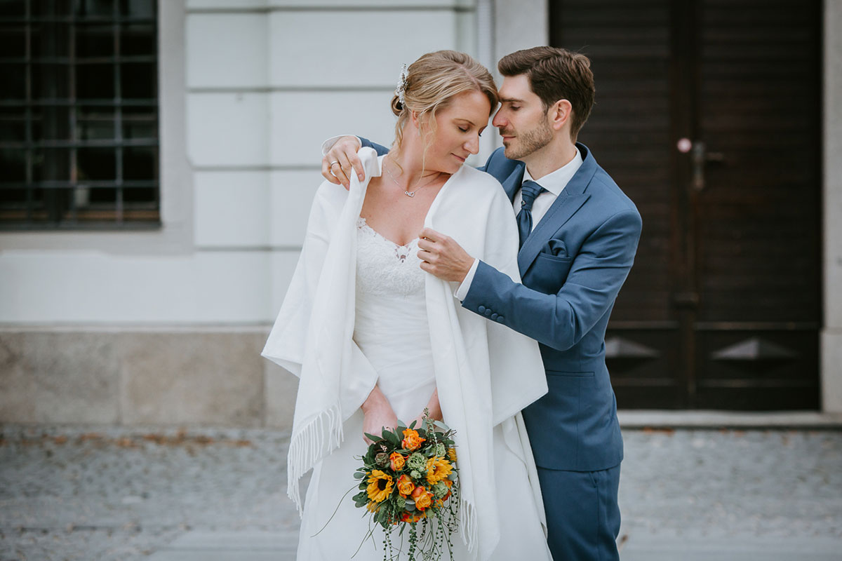 Simone und Markus fotografiert im Schloss Traun vom Botagraph